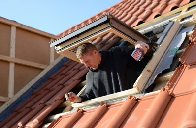 Pose de fenêtres de toit Velux au Mas-d'Artige